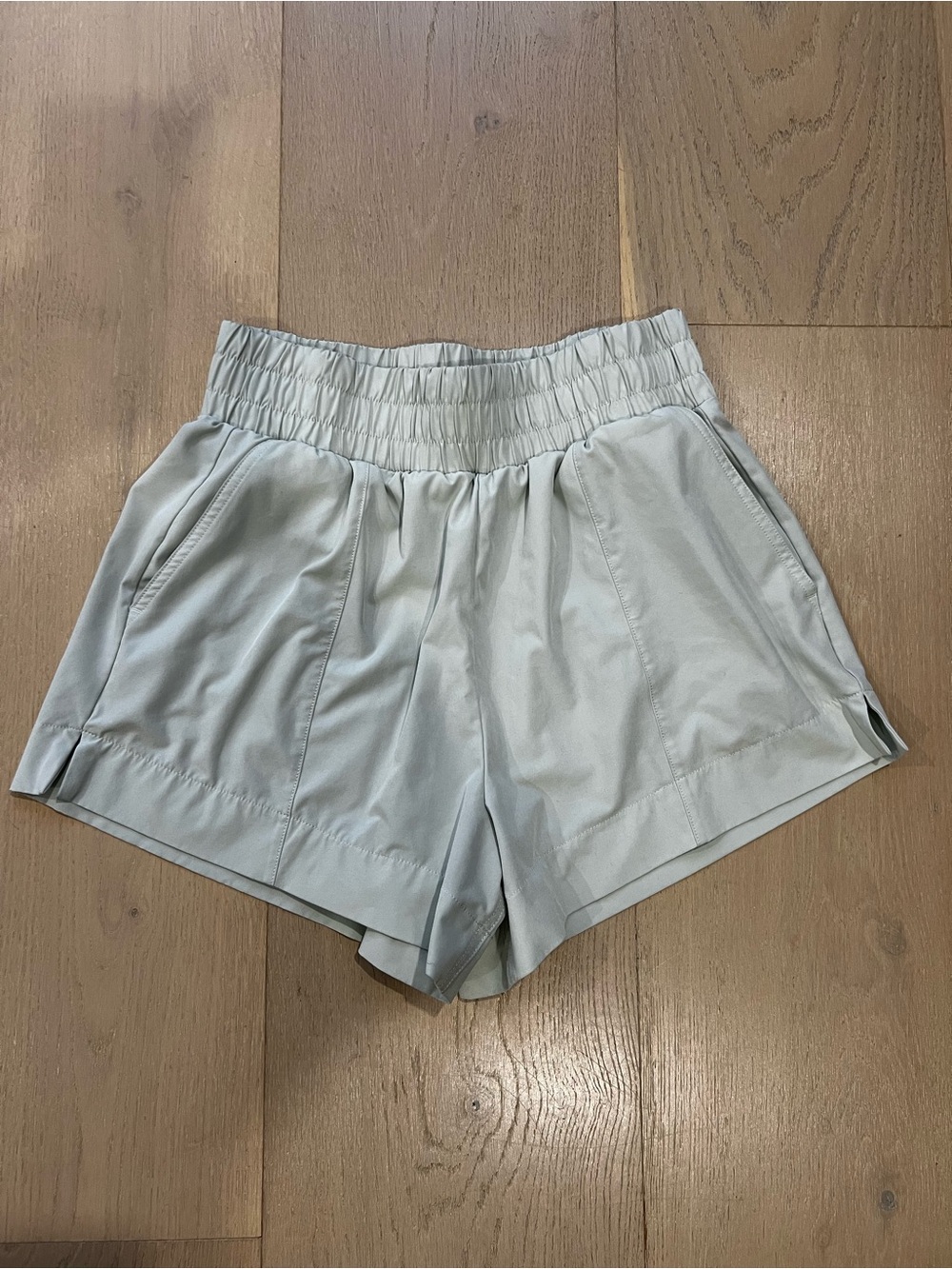 Abercrombie & Fitch YPB motionTEK High-Rise Lined Shorts Med